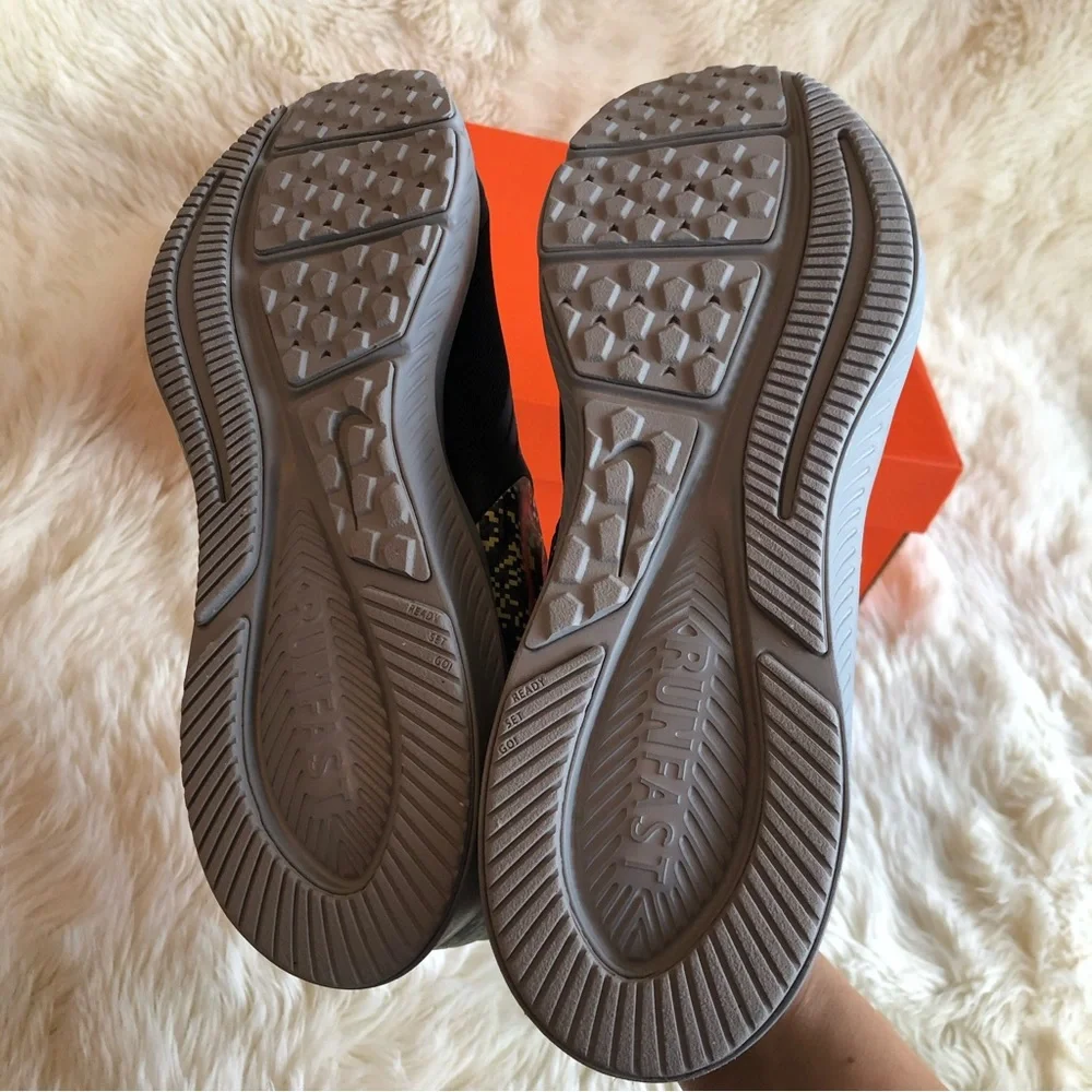 Nike Big Boys Star Runner 2 GS Sneakers | Digi | Size 7
